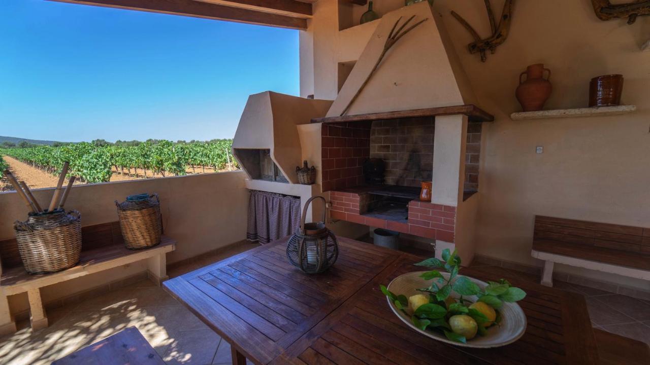 Vinyes Can Grau Sencelles Exterior foto